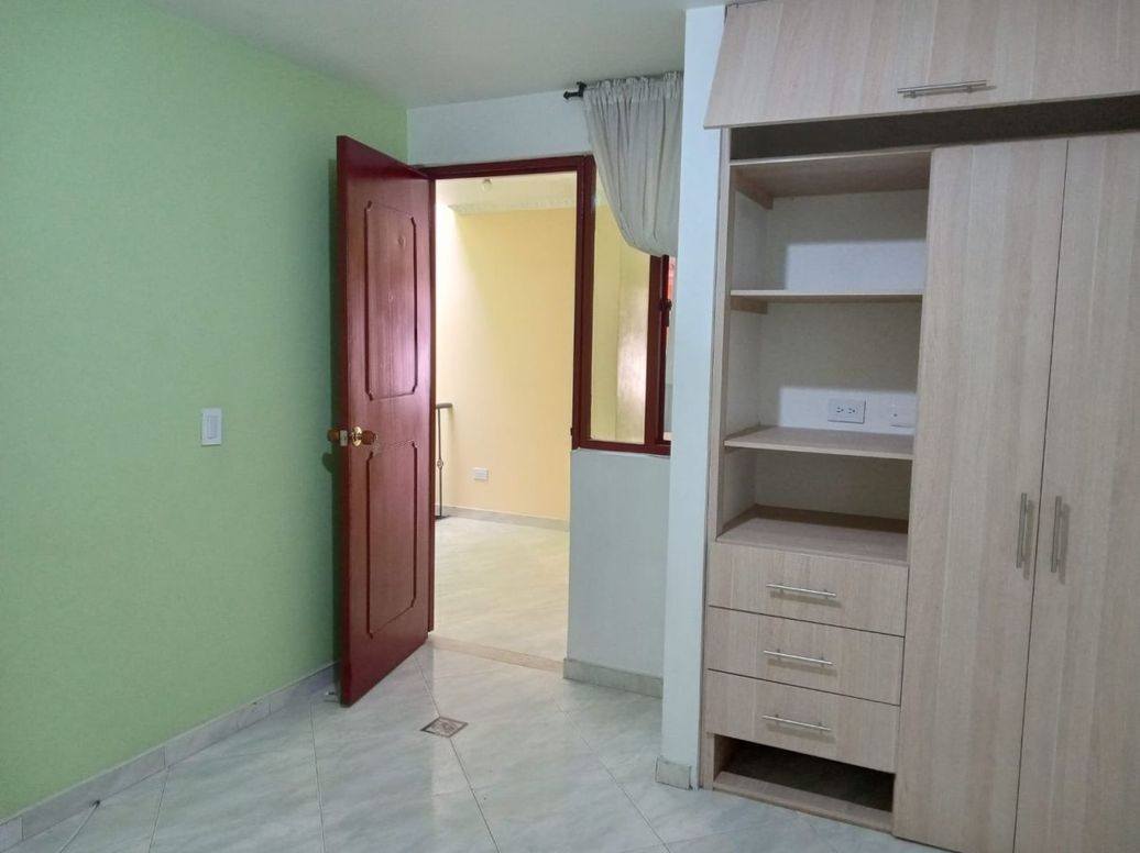Casa de 5 alcobas en arriendo en Valladolid, Bogotá, 216 m² · foto 12 de 14