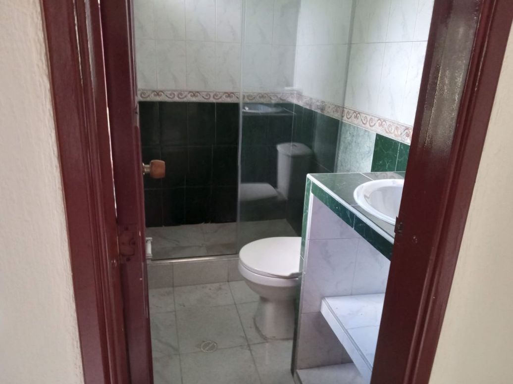 Casa de 5 alcobas en arriendo en Valladolid, Bogotá, 216 m² · foto 13 de 14