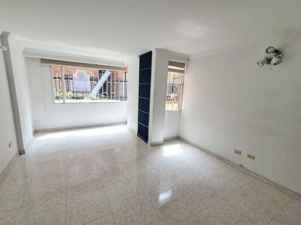 Apartamento de 3 alcobas en arriendo en Los Cedritos, Bogotá, 75 m² · foto 3 de 20