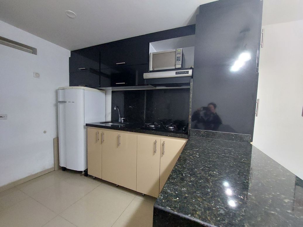 Apartaestudio en venta en Chapinero Central, Bogotá, 32 m² · foto 2 de 8