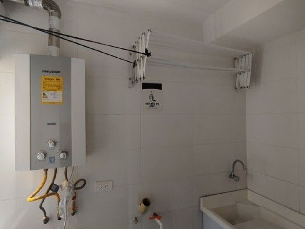 Apartamento de 3 alcobas en venta en Centro Engativa, Bogotá, 46 m² · foto 12 de 16
