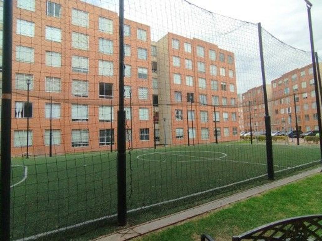 Apartamento de 3 alcobas en venta en Centro Engativa, Bogotá, 46 m² · foto 13 de 16