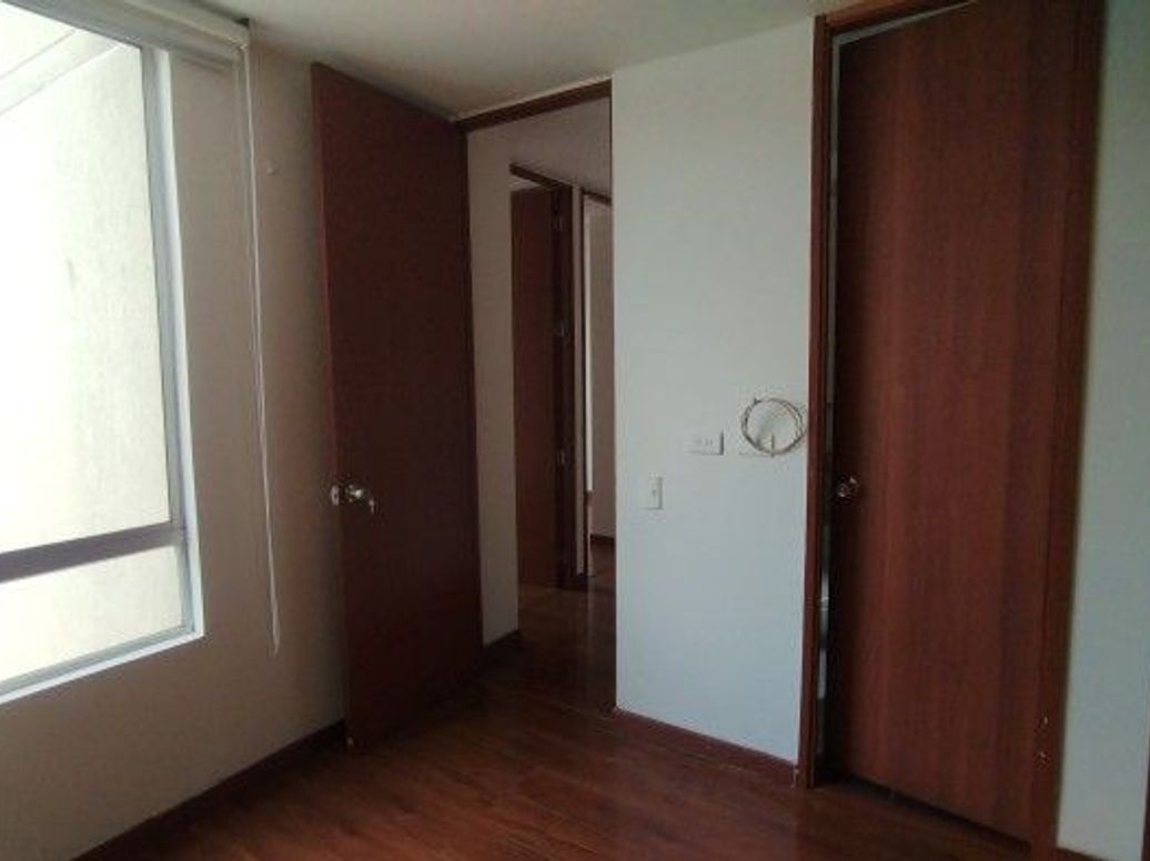 Apartamento de 3 alcobas en venta en Centro Engativa, Bogotá, 46 m² · foto 6 de 16
