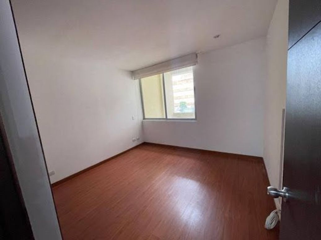 Apartamento de 2 alcobas en venta en Caobos Salazar, Bogotá, 81 m² · foto 8 de 20