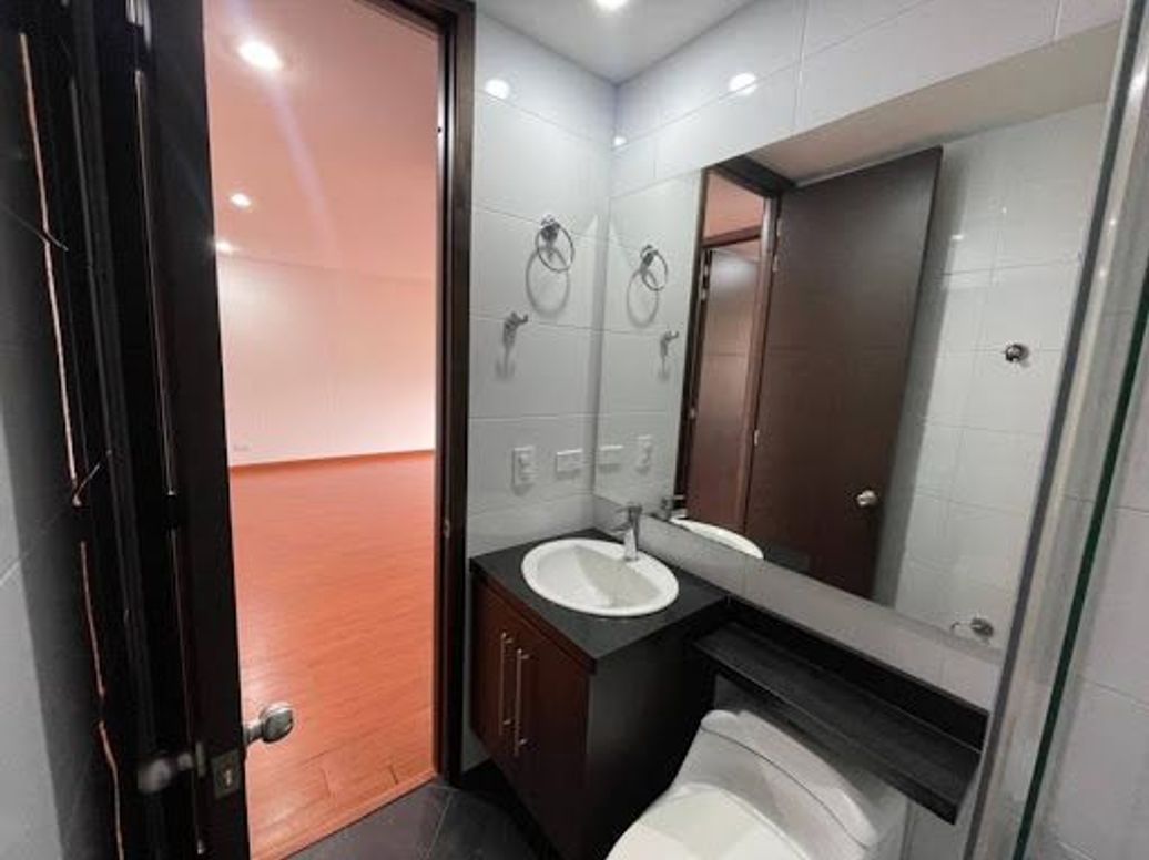 Apartamento de 2 alcobas en venta en Caobos Salazar, Bogotá, 81 m² · foto 14 de 20