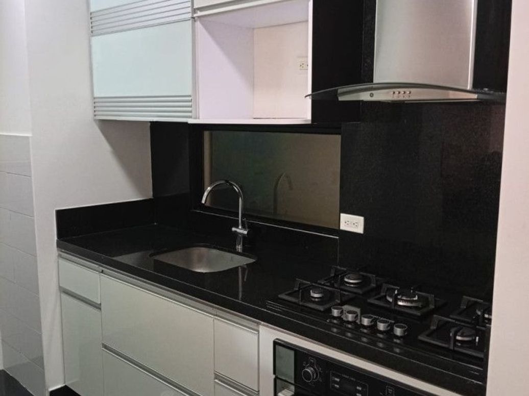 Apartamento de 1 alcoba en venta en San Patricio, Bogotá, 50 m² · foto 4 de 12