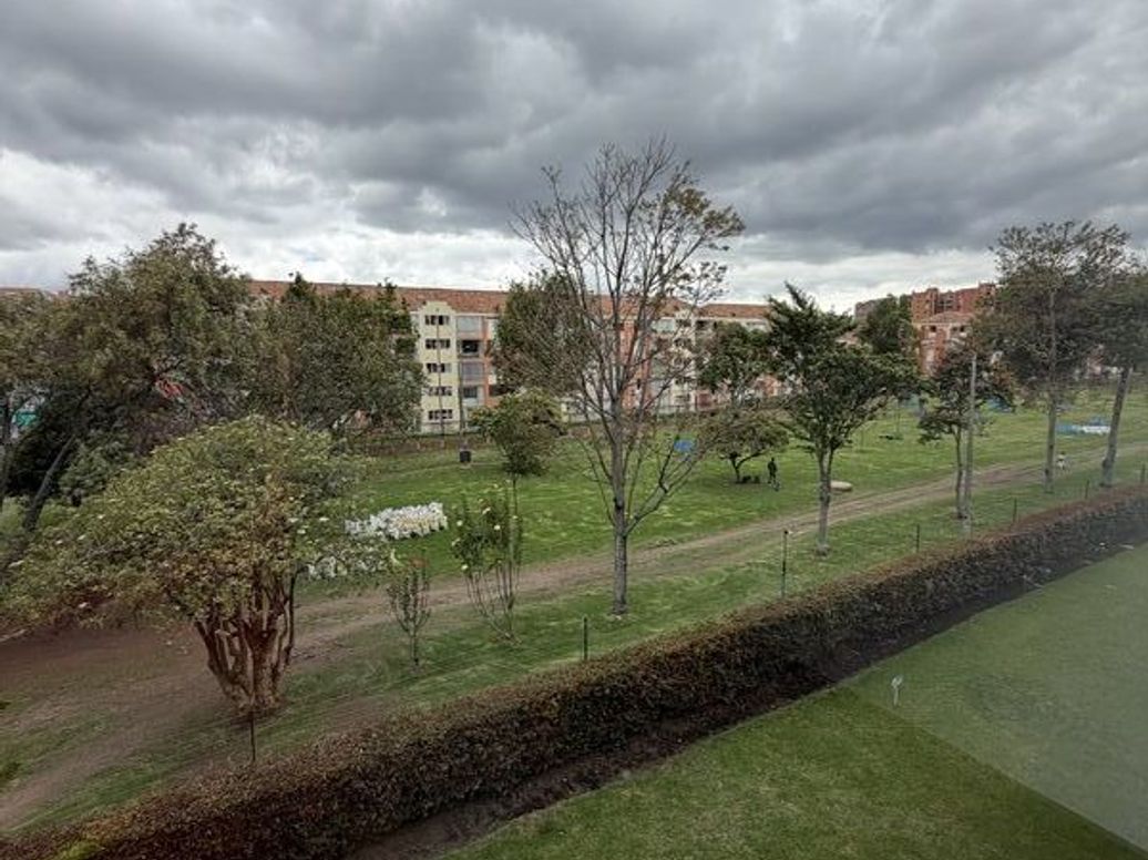 Apartamento de 3 alcobas en venta en Victoria Norte, Bogotá, 78 m² · foto 2 de 17