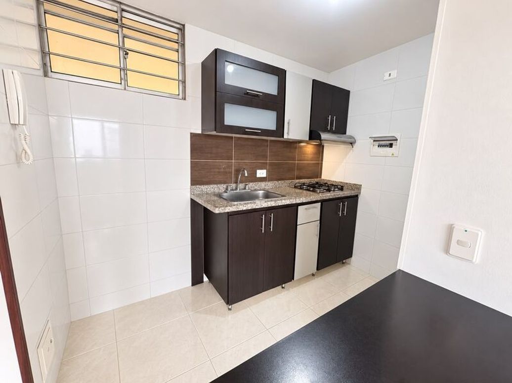 Apartaestudio en venta en San Antonio Nor - Occidental, Bogotá, 40 m² · foto 2 de 8