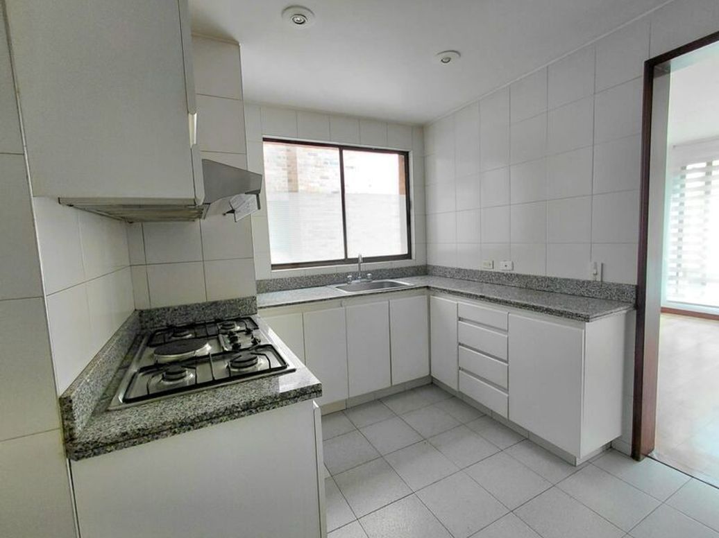 Apartamento de 3 alcobas en venta en Chico Norte Et. Iii, Bogotá, 147 m² · foto 5 de 20