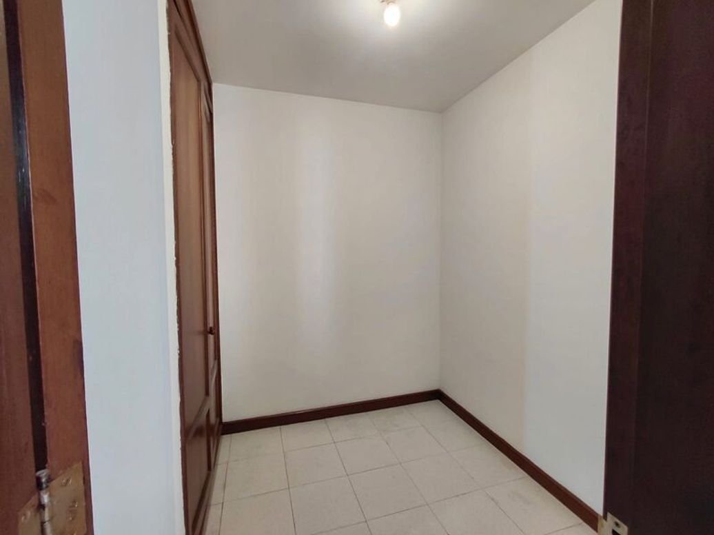 Apartamento de 3 alcobas en venta en Chico Norte Et. Iii, Bogotá, 147 m² · foto 8 de 20