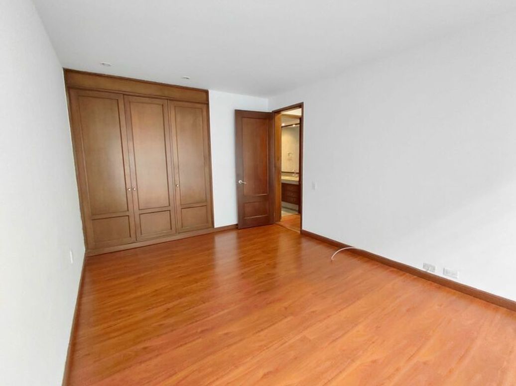 Apartamento de 3 alcobas en venta en Chico Norte Et. Iii, Bogotá, 147 m² · foto 11 de 20