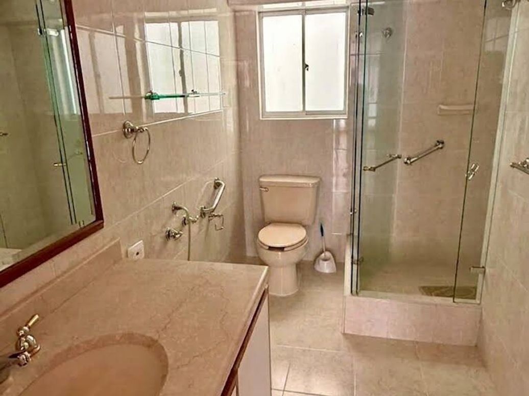 Apartamento de 3 alcobas en venta en Santa Barbara Central, Bogotá, 178 m² · foto 17 de 17