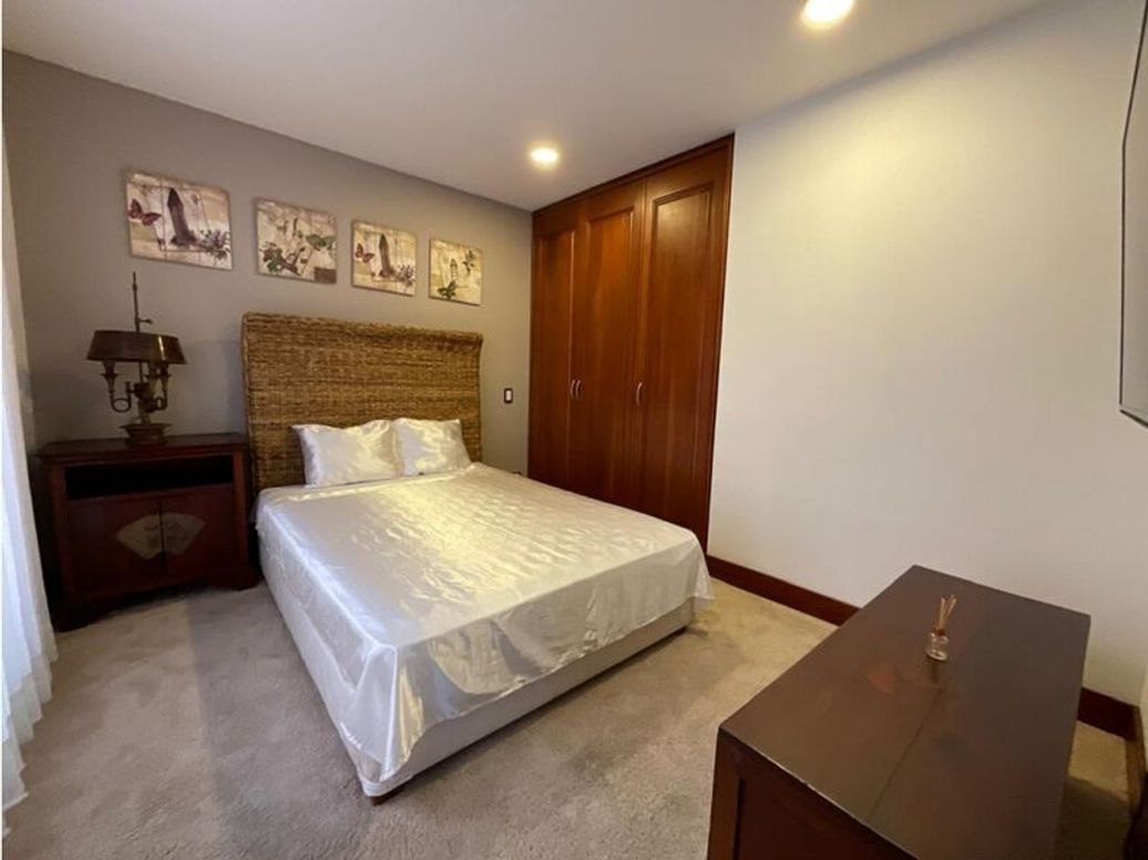 Apartamento de 3 alcobas en venta en Santa Bibiana, Bogotá, 185 m² · foto 8 de 20