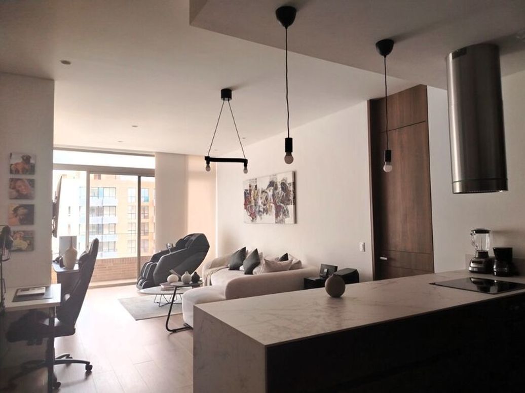Apartamento de 2 alcobas en venta en Chico Norte Et. Iii, Bogotá, 102 m² · foto 2 de 20