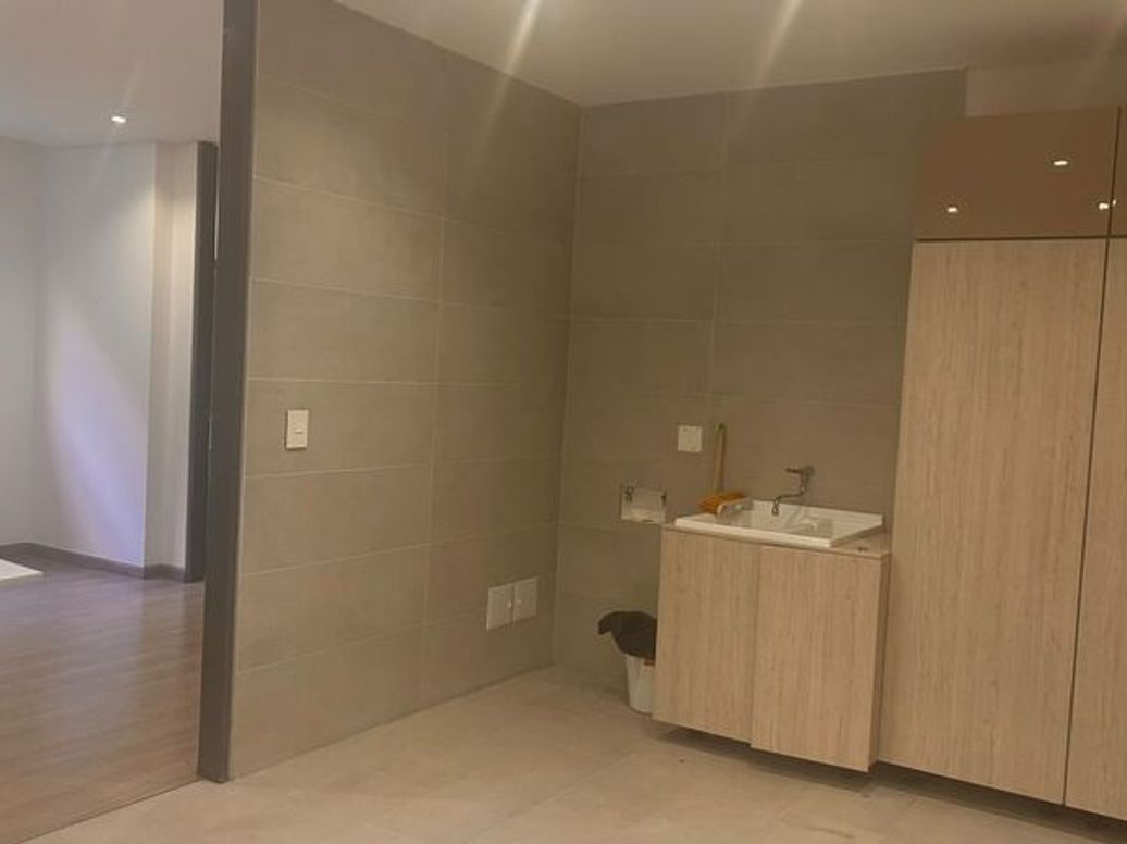 Apartamento de 4 alcobas en venta en Cerros De Santa Barbara, Bogotá, 488 m² · foto 9 de 14