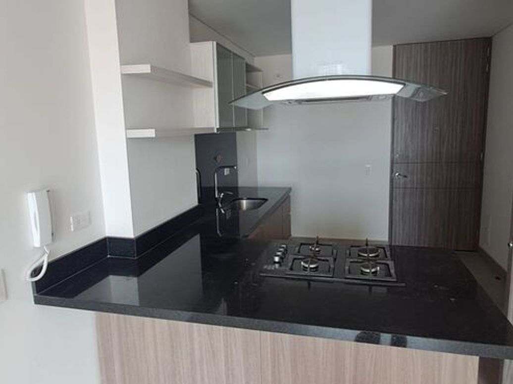 Apartamento de 1 alcoba en venta en Los Cedritos, Bogotá, 52 m² · foto 6 de 20