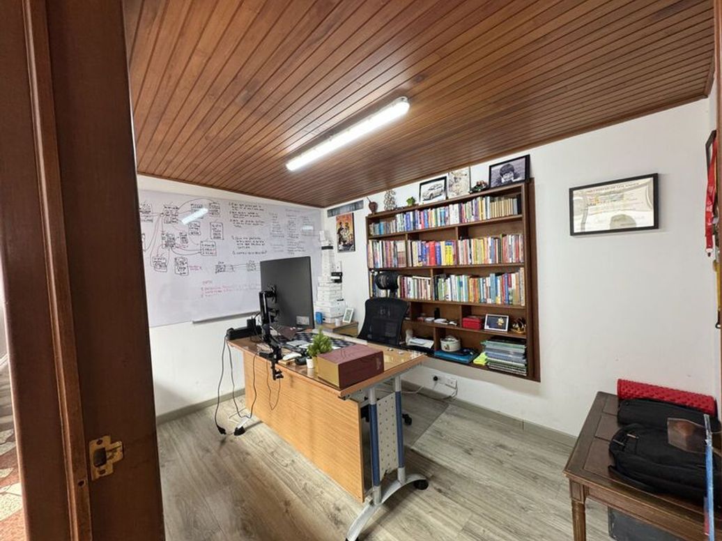 Casa de 5 alcobas en venta en San Patricio, Bogotá, 445 m² · foto 19 de 20