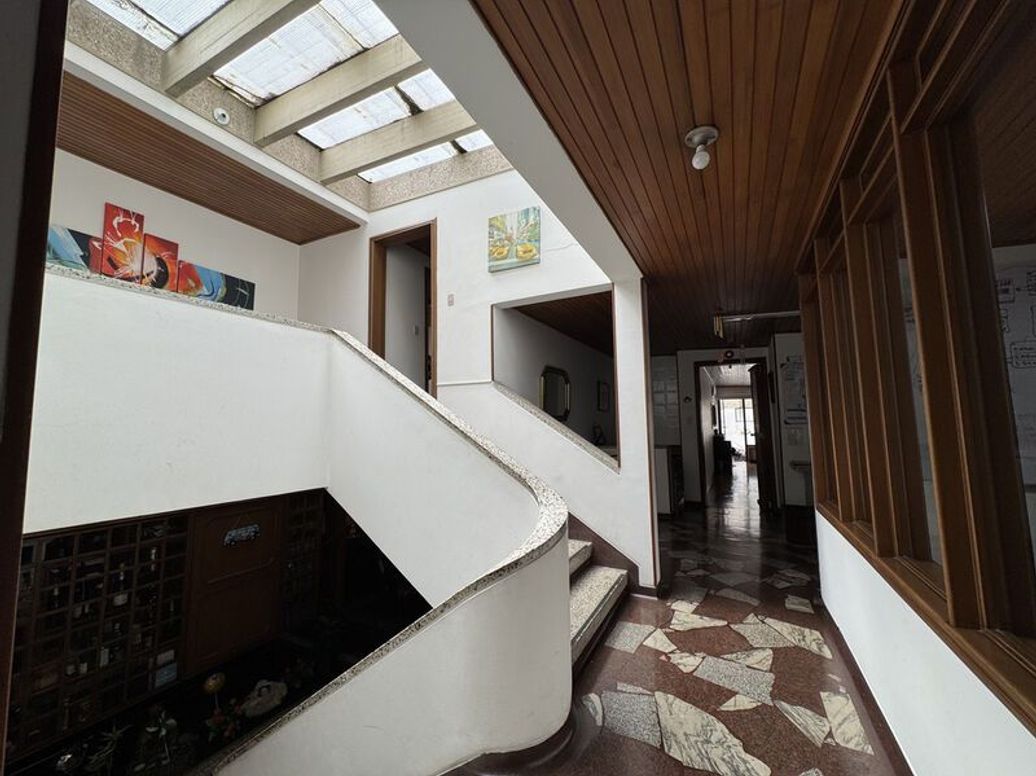 Casa de 5 alcobas en venta en San Patricio, Bogotá, 445 m² · foto 10 de 20