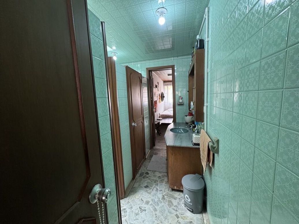 Casa de 5 alcobas en venta en San Patricio, Bogotá, 445 m² · foto 16 de 20