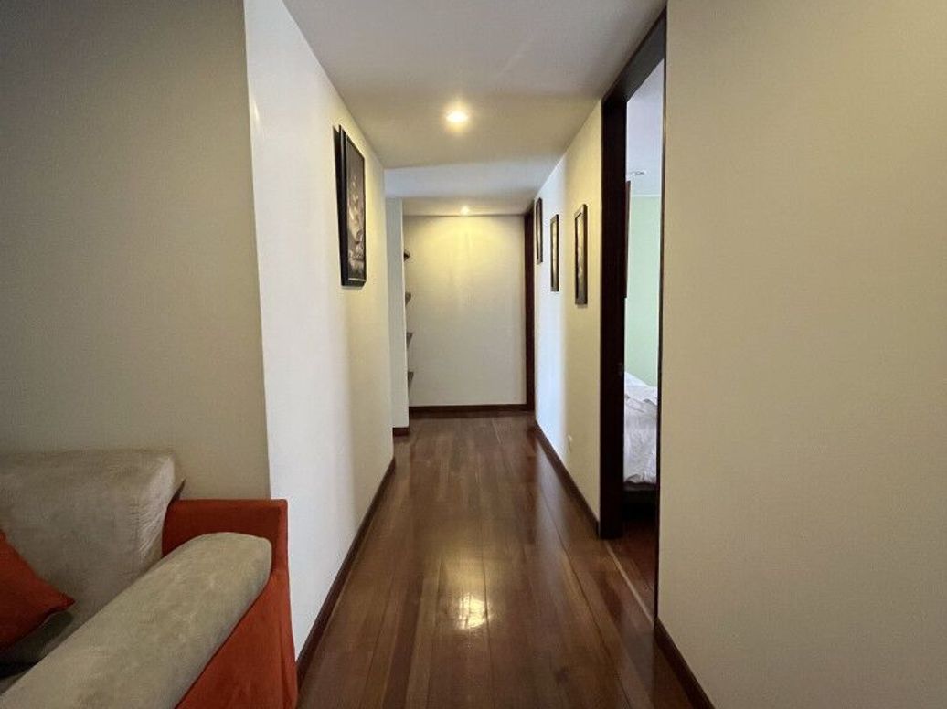 Apartamento de 3 alcobas en venta en Ciudad Salitre Sur-Oriental, Bogotá, 242 m² · foto 18 de 20