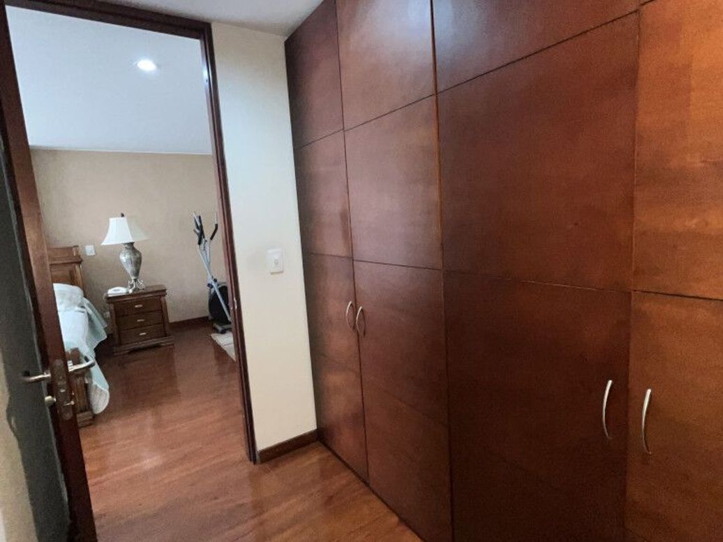 Apartamento de 3 alcobas en venta en Ciudad Salitre Sur-Oriental, Bogotá, 242 m² · foto 15 de 20