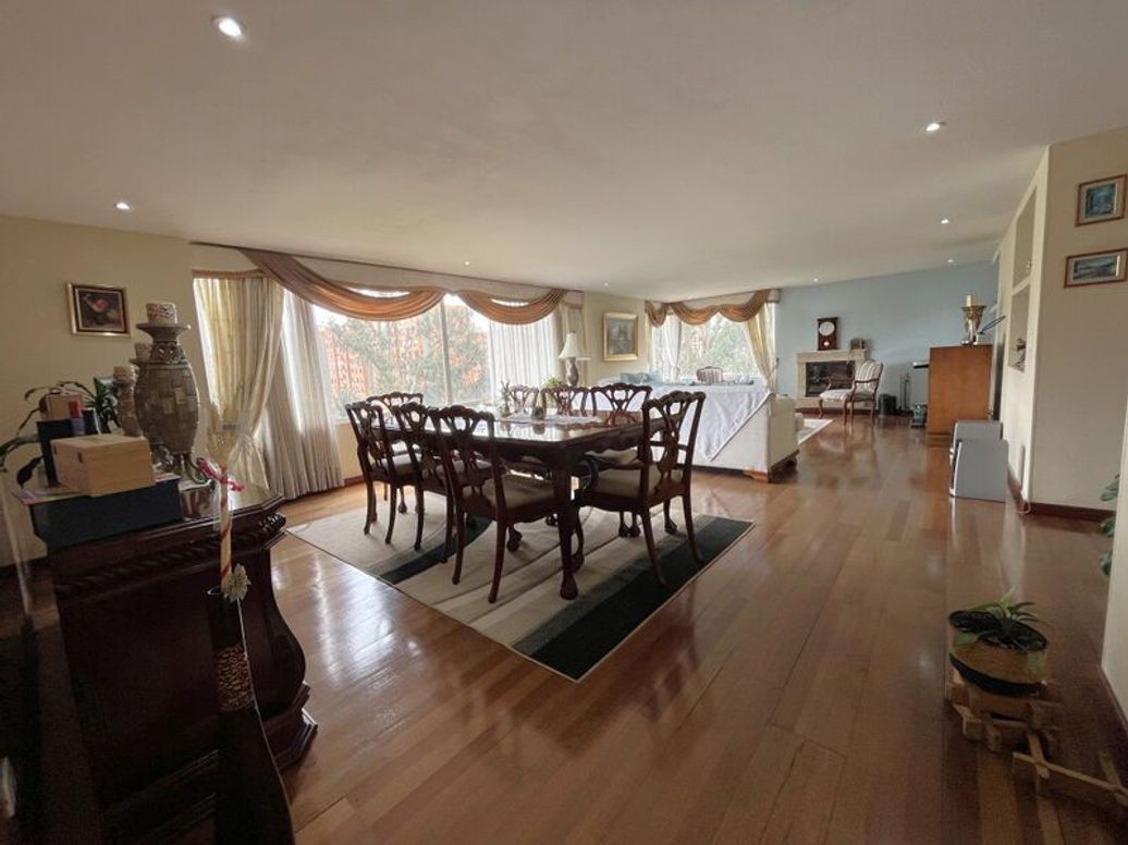 Apartamento de 3 alcobas en venta en Ciudad Salitre Sur-Oriental, Bogotá, 242 m² · foto 2 de 20