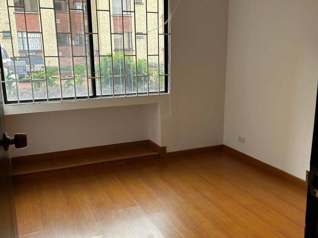 Apartamento de 3 alcobas en venta en Atenas, Bogotá, 83 m² · foto 15 de 20
