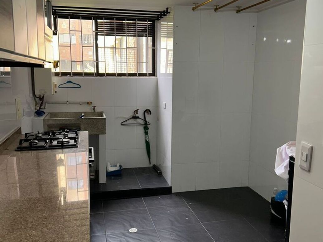 Apartamento de 3 alcobas en venta en Atenas, Bogotá, 83 m² · foto 4 de 20