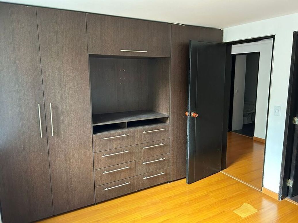 Apartamento de 3 alcobas en venta en Atenas, Bogotá, 83 m² · foto 11 de 20