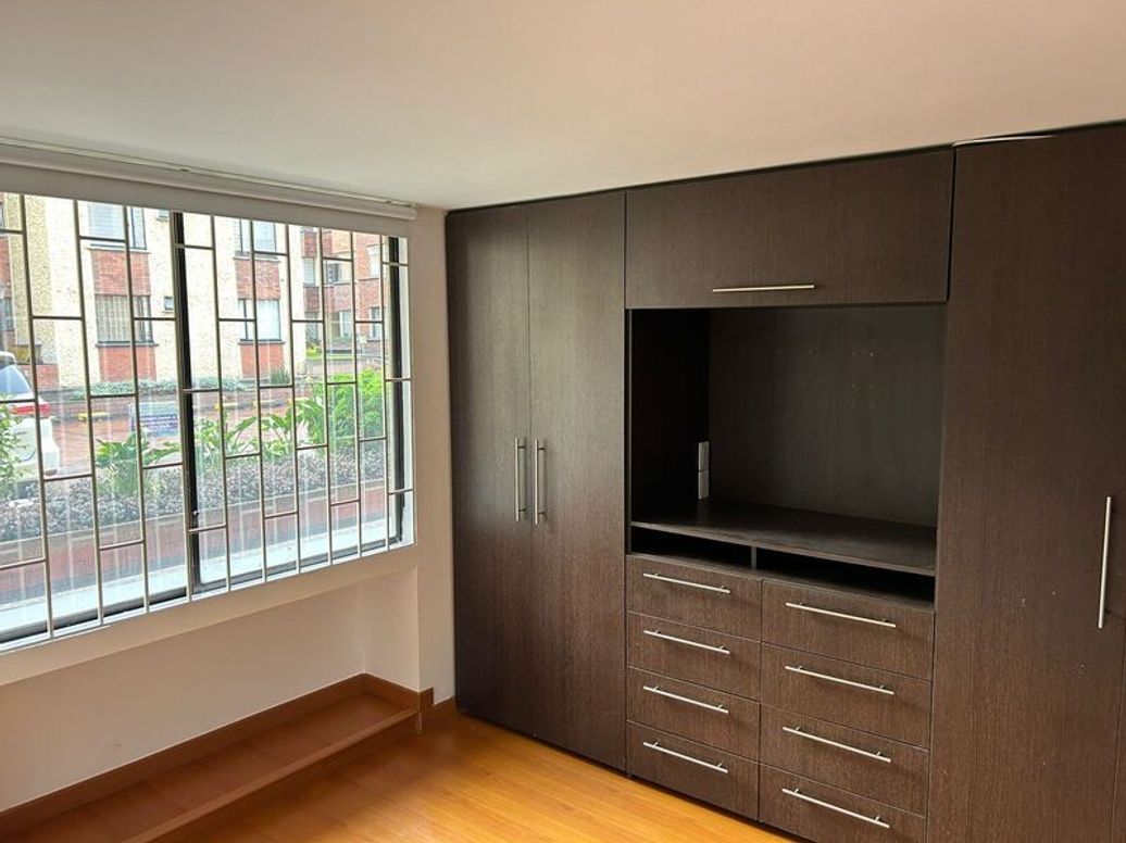 Apartamento de 3 alcobas en venta en Atenas, Bogotá, 83 m² · foto 10 de 20