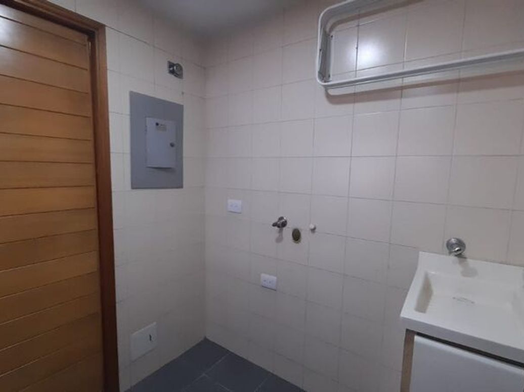 Apartaestudio en venta en Cedritos, Bogotá, 43 m² · foto 7 de 18
