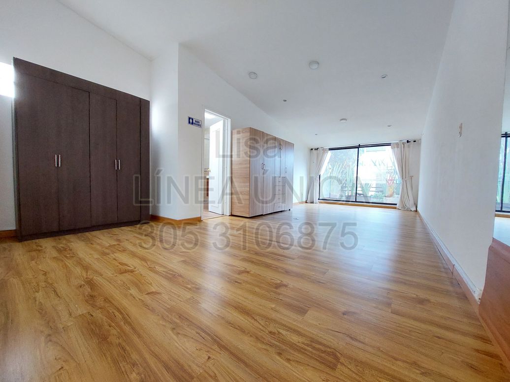 Casa de 6 alcobas en venta en Santa Ana Occidental, Bogotá, 315 m² · foto 16 de 20
