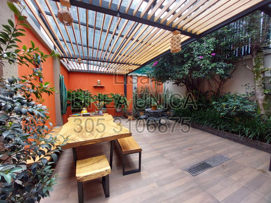 Casa de 6 alcobas en venta en Santa Ana Occidental, Bogotá, 315 m² · foto 4 de 20