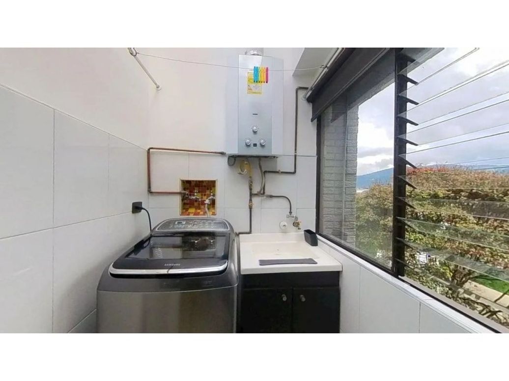 Apartamento de 3 alcobas en venta en Suba, Bogotá, 119 m² · foto 5 de 10