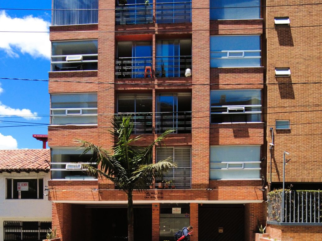 Apartamento de 2 alcobas en venta en Bella Suiza, Bogotá, 67 m² · foto 2 de 20