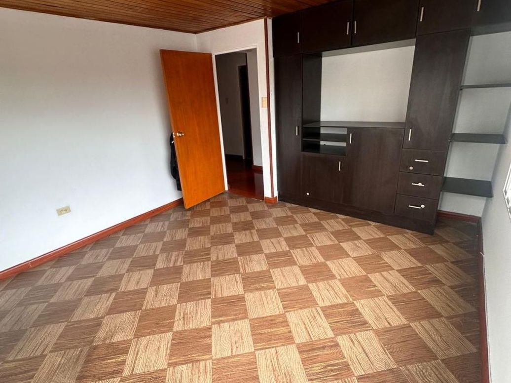 Apartamento de 3 alcobas en arriendo en Las Orquideas, Bogotá, 160 m² · foto 4 de 14