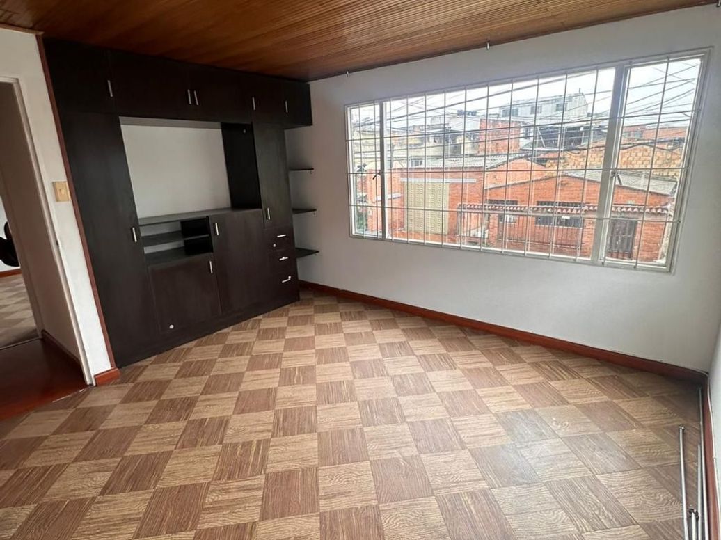 Apartamento de 3 alcobas en arriendo en Las Orquideas, Bogotá, 160 m² · foto 3 de 14