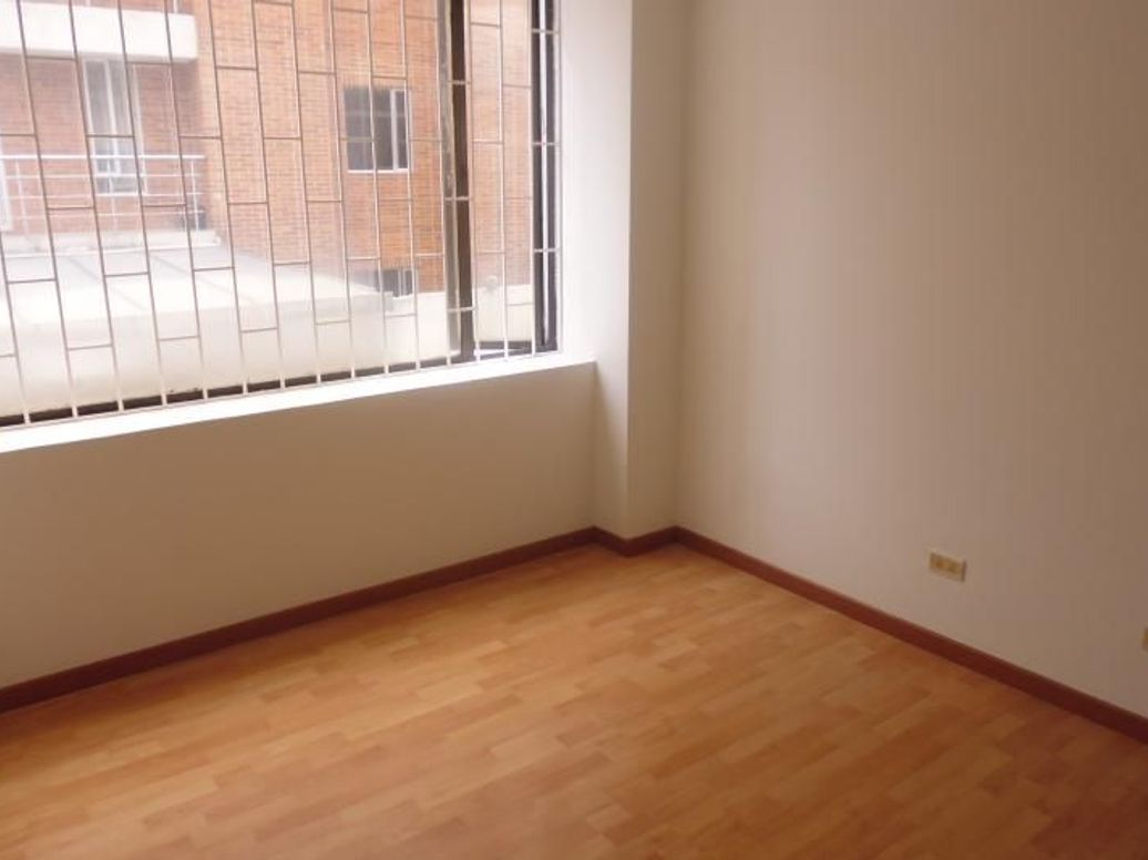 Apartamento de 3 alcobas en arriendo en Los Cedritos, Bogotá, 90 m² · foto 6 de 18