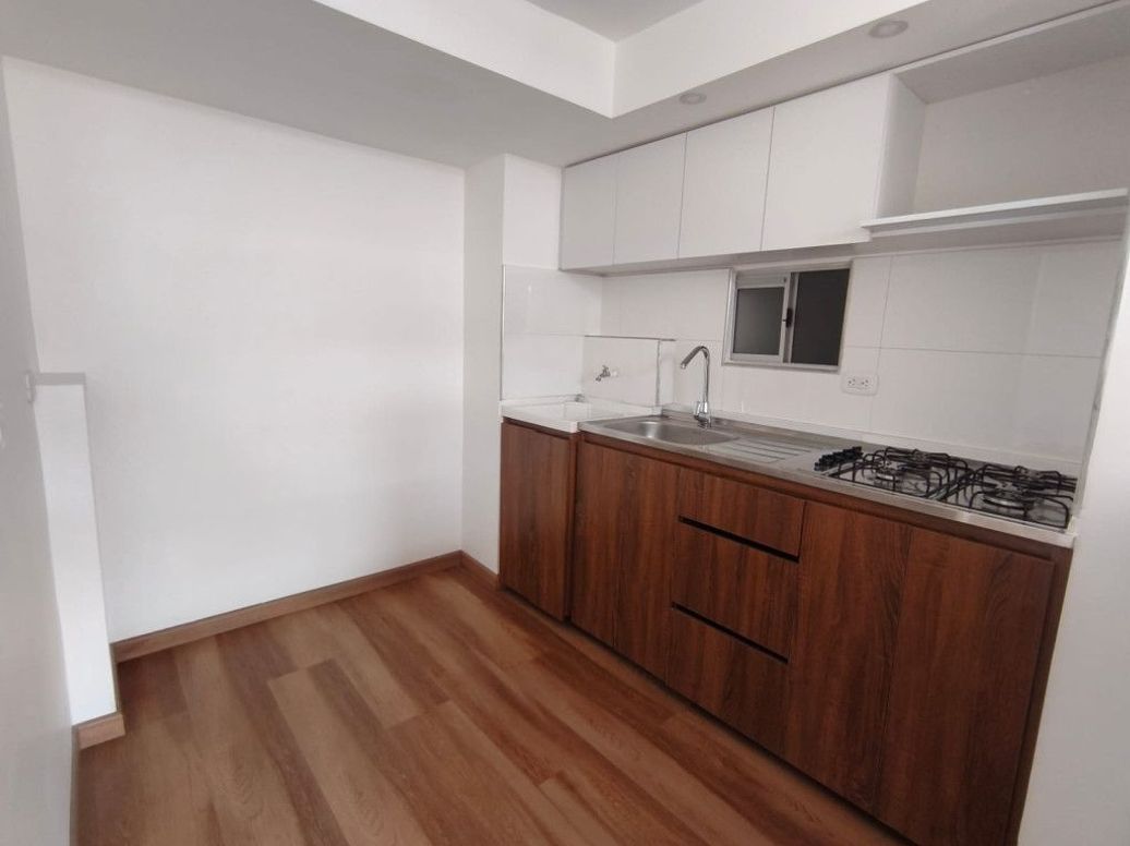 Apartamento de 1 alcoba en venta en Toberin, Bogotá, 36 m² · foto 2 de 20