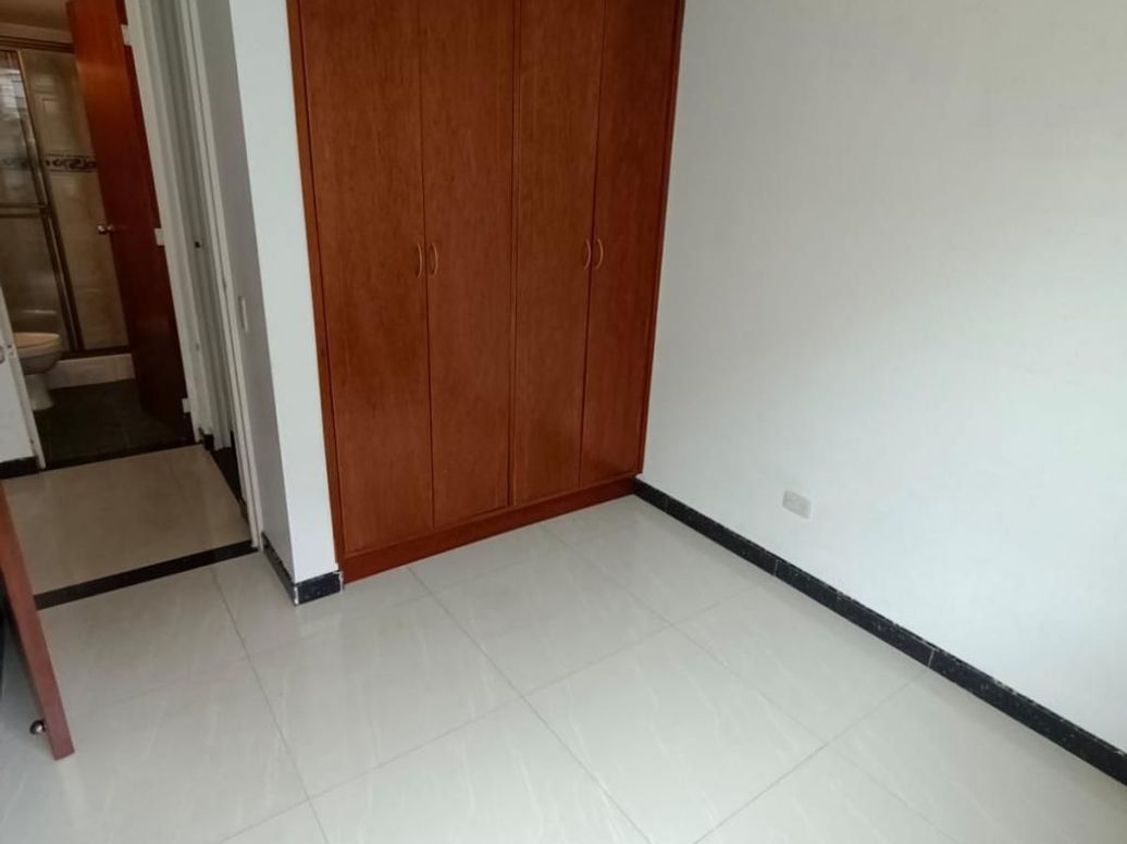 Apartamento de 3 alcobas en arriendo en El Dorado, Bogotá, 61 m² · foto 5 de 14