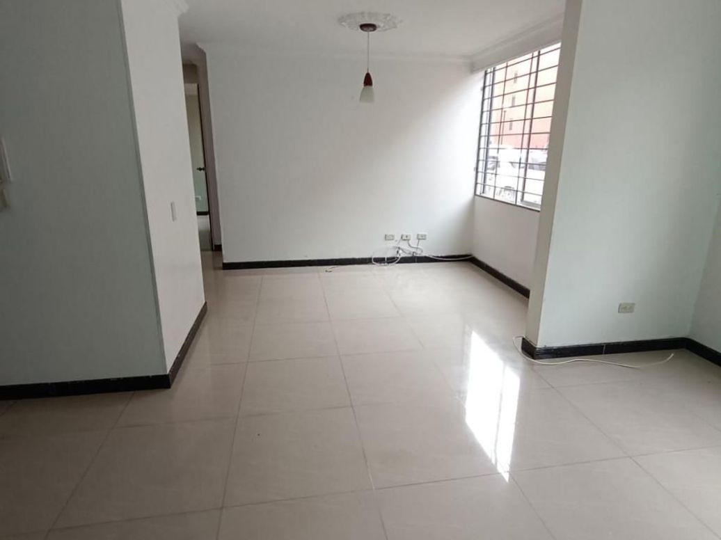 Apartamento de 3 alcobas en arriendo en El Dorado, Bogotá, 61 m² · foto 3 de 14