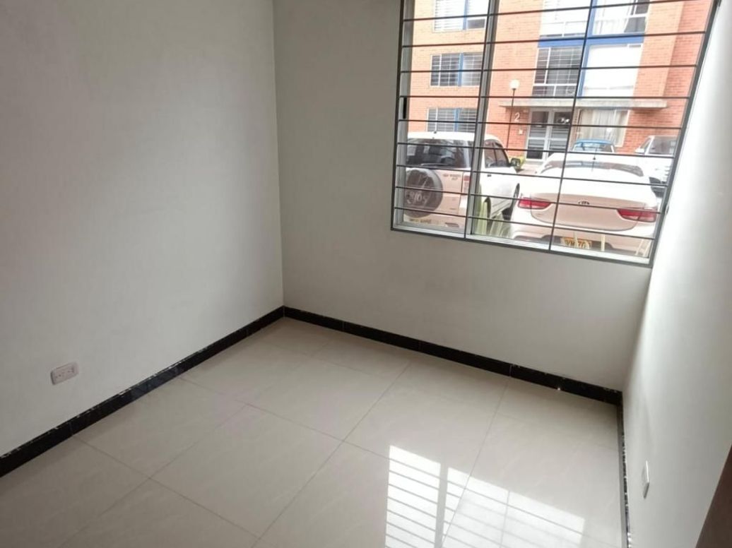 Apartamento de 3 alcobas en arriendo en El Dorado, Bogotá, 61 m² · foto 4 de 14