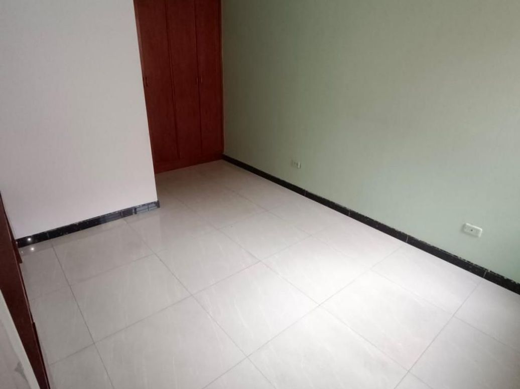 Apartamento de 3 alcobas en arriendo en El Dorado, Bogotá, 61 m² · foto 9 de 14