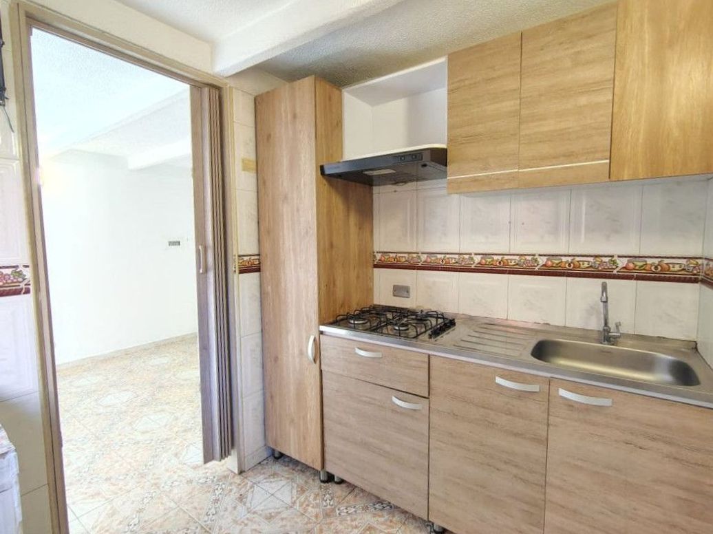Apartamento de 2 alcobas en arriendo en Campo Alegre, Bogotá, 36 m² · foto 6 de 13