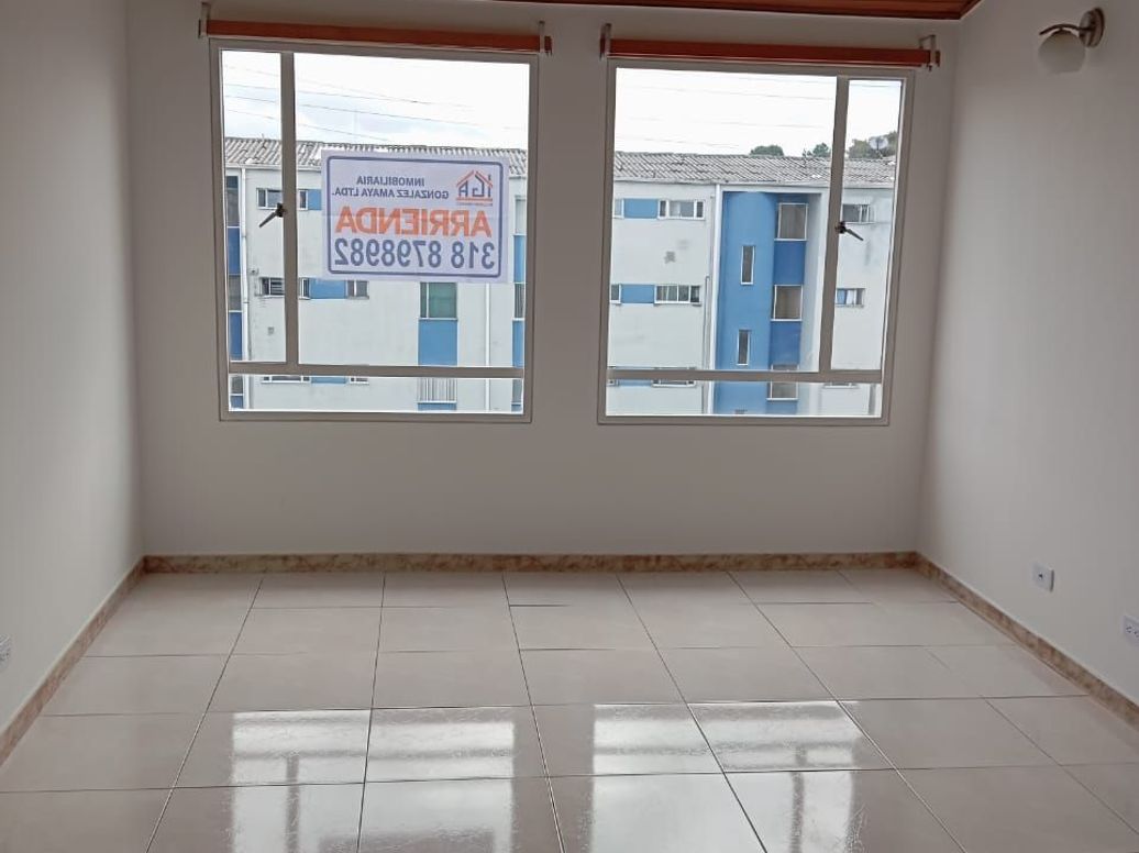Apartamento de 2 alcobas en arriendo en Villas De Granada Et. I, Bogotá, 48 m² · foto 8 de 15