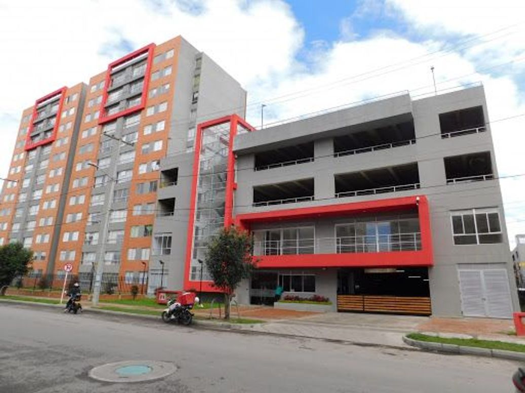 Apartamento de 3 alcobas en venta en Nueva Castilla, Bogotá, 66 m² · foto 2 de 17