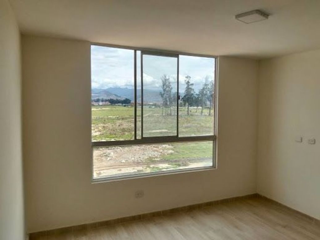 Apartamento de 2 alcobas en arriendo en Parques De Bogotá, Bogotá, 38 m² · foto 4 de 11