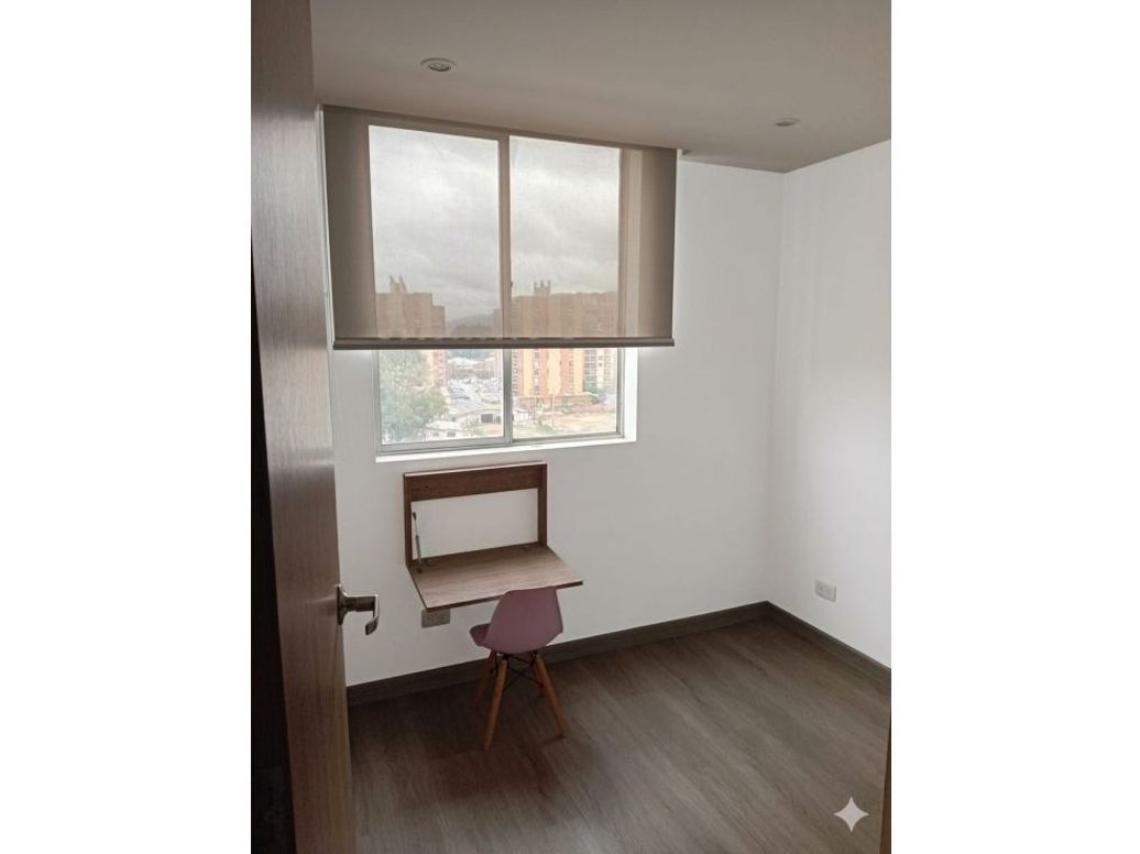 Apartamento de 2 alcobas en venta en Gilmar, Bogotá, 37 m² · foto 2 de 11