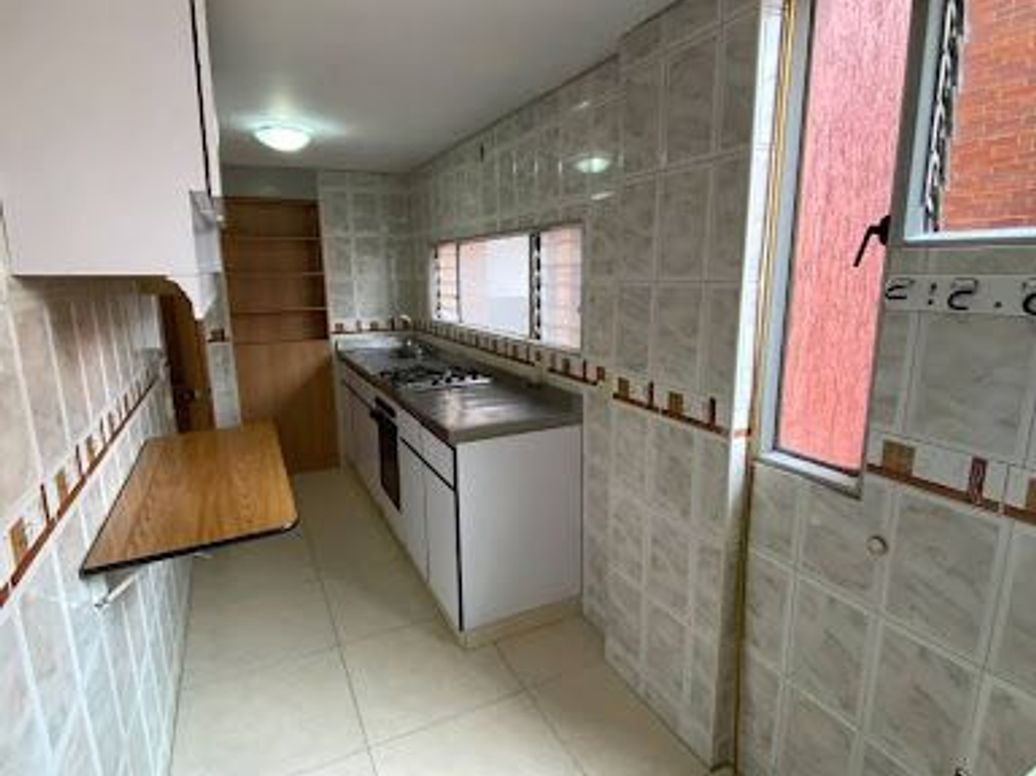 Apartamento de 4 alcobas en arriendo en Rafael Núñez, Bogotá, 79 m² · foto 15 de 20