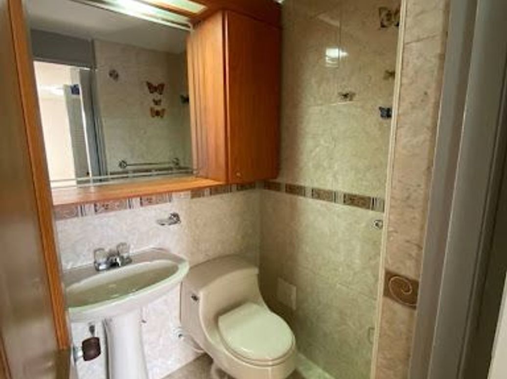 Apartamento de 4 alcobas en arriendo en Rafael Núñez, Bogotá, 79 m² · foto 17 de 20